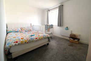 Bedroom- click for photo gallery